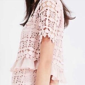 Sandro Paris Claude Nude Pink Lace
Peplum Top Size 3 (L)E10851E-60